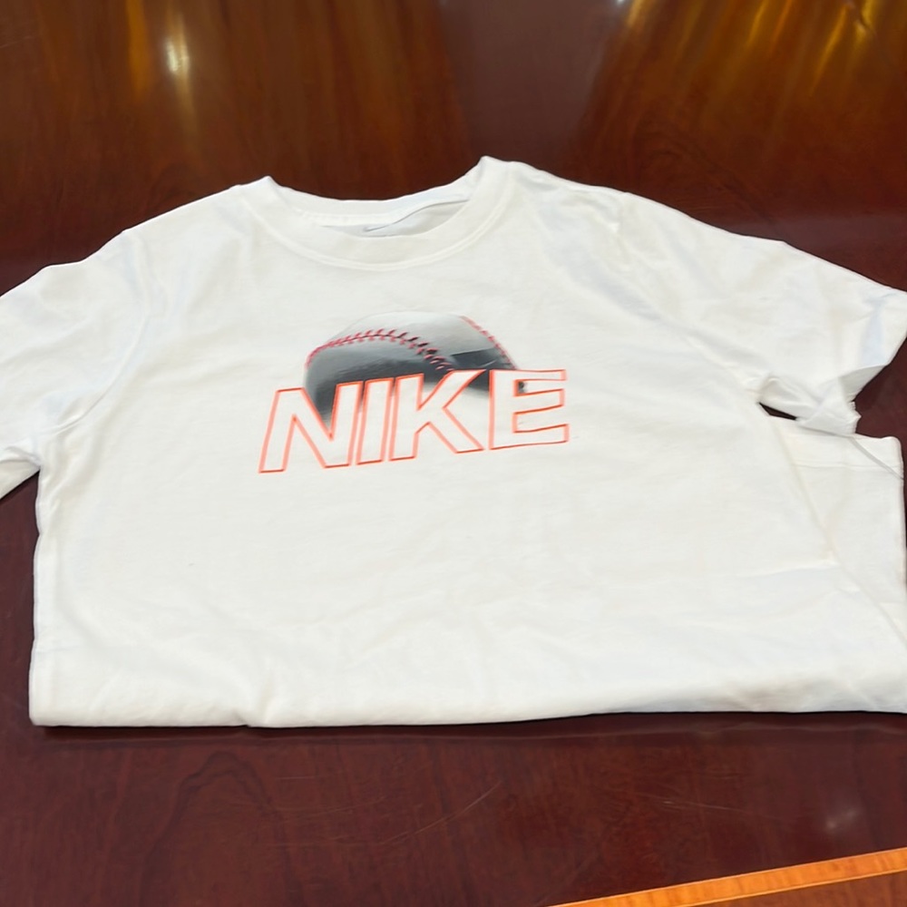 Brand new with tag boys Nike shirt